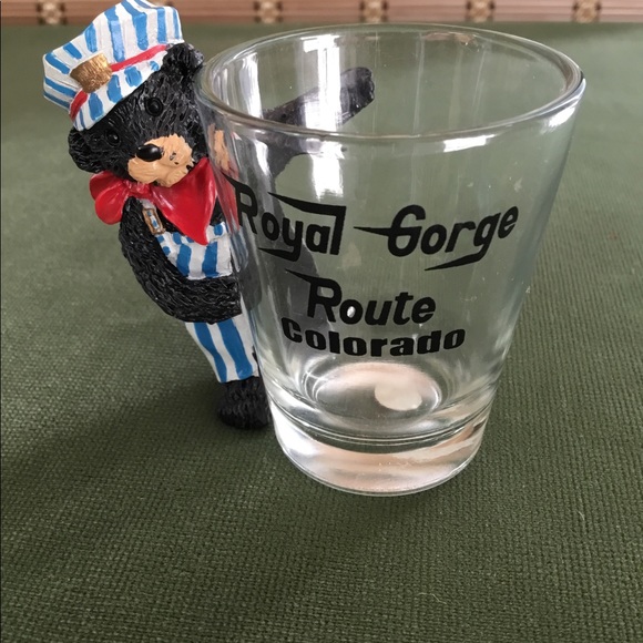 Super Cute Vintage Souvenir Shot Glasses - Picture 4 of 6